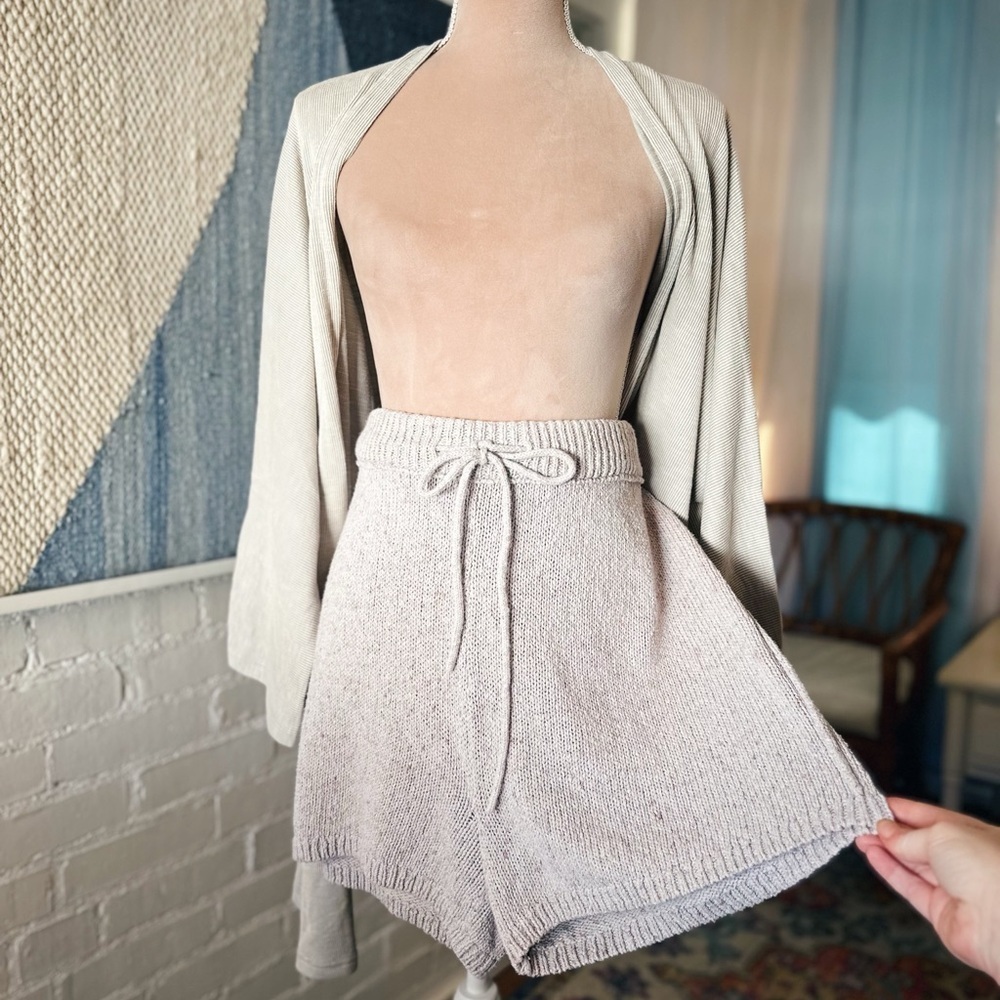 Universal Thread Creamy Neutral Heathered Sweater Shorts